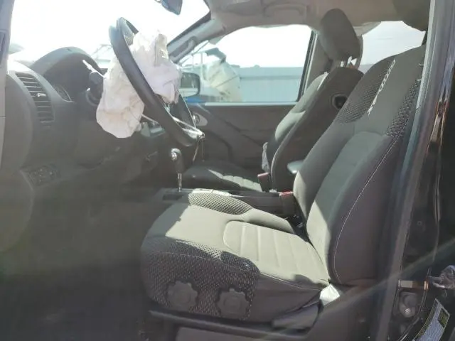 2015 NISSAN FRONTIER S  