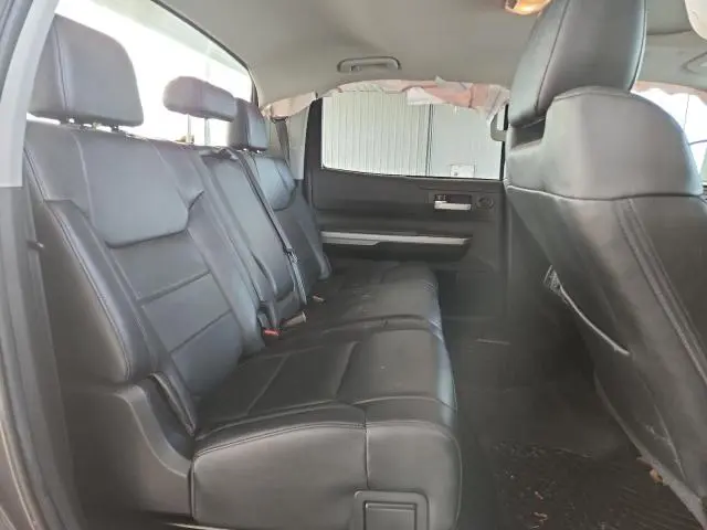 2020 TOYOTA TUNDRA CREWMAX SR5  