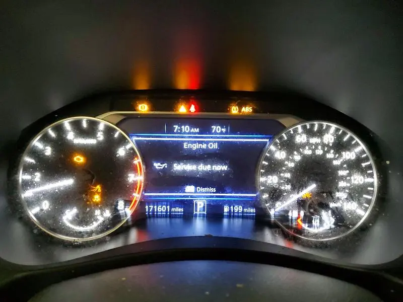 2021 NISSAN ALTIMA SR  