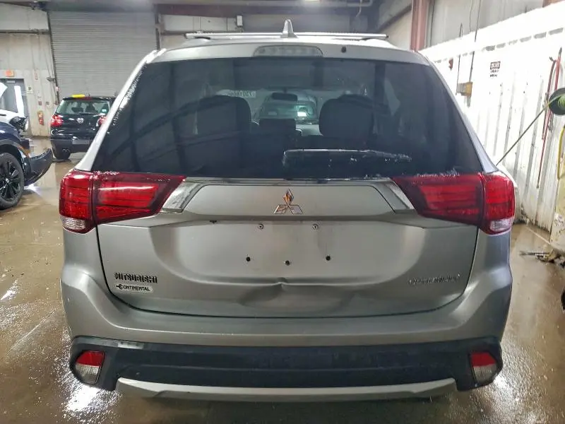 2018 MITSUBISHI OUTLANDER ES  
