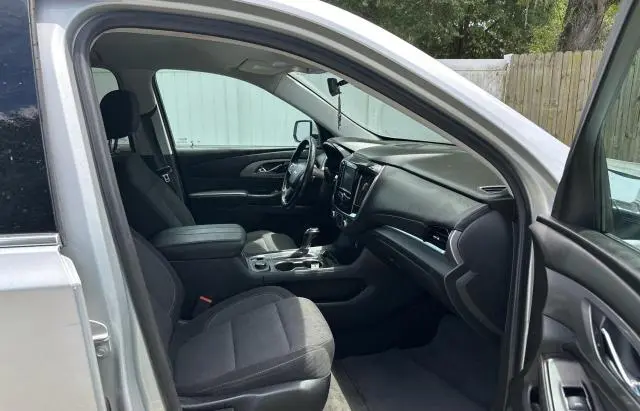 2019 CHEVROLET TRAVERSE LT  