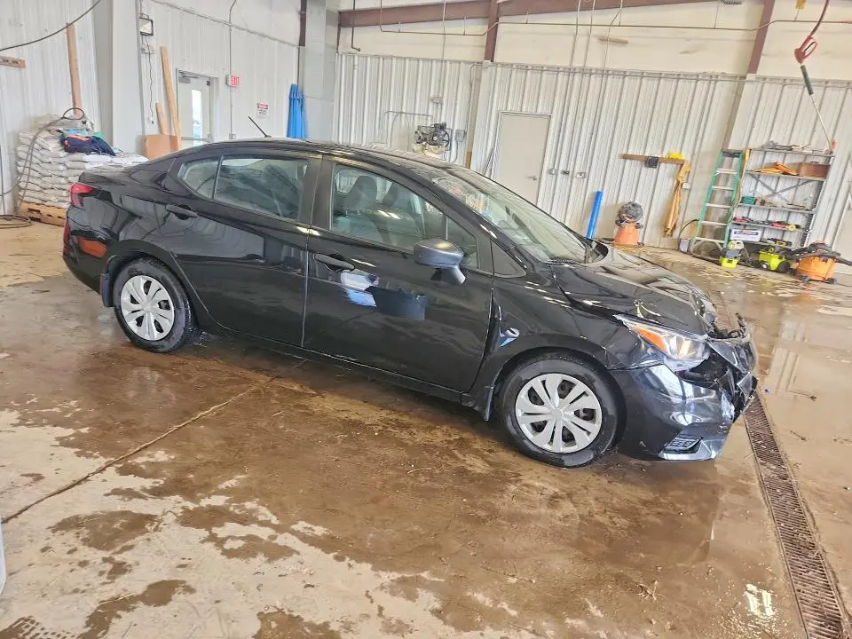 2020 NISSAN VERSA S  