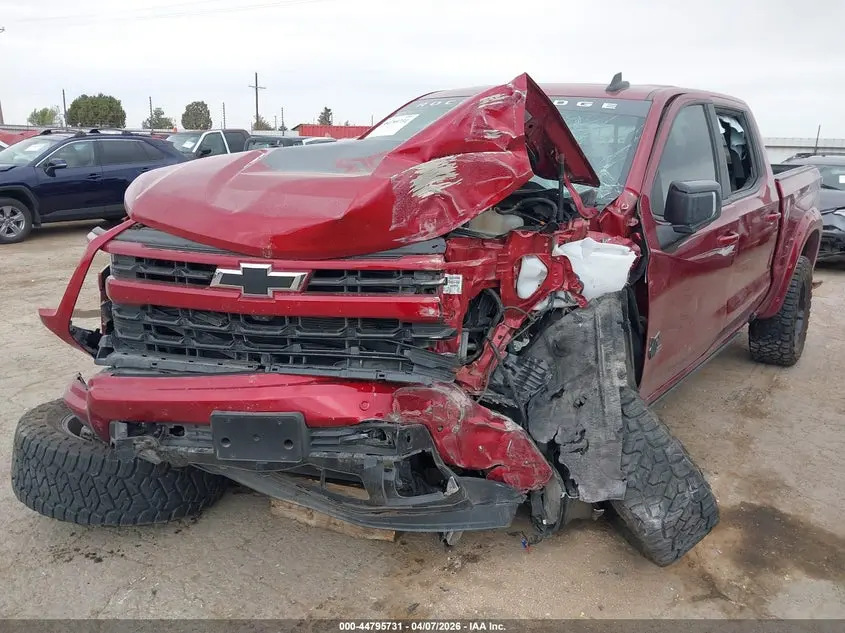 2025 CHEVROLET SILVERADO 1500 4WD  SHORT BED RST