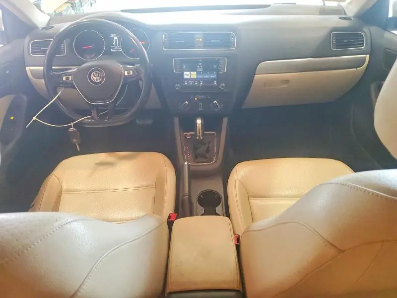 2017 VOLKSWAGEN JETTA SE  