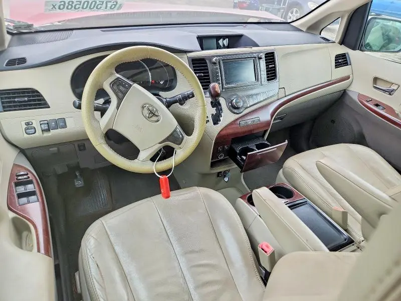 2012 TOYOTA SIENNA XLE 8-PASSENGER  