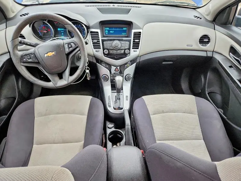 2013 CHEVROLET CRUZE LS  