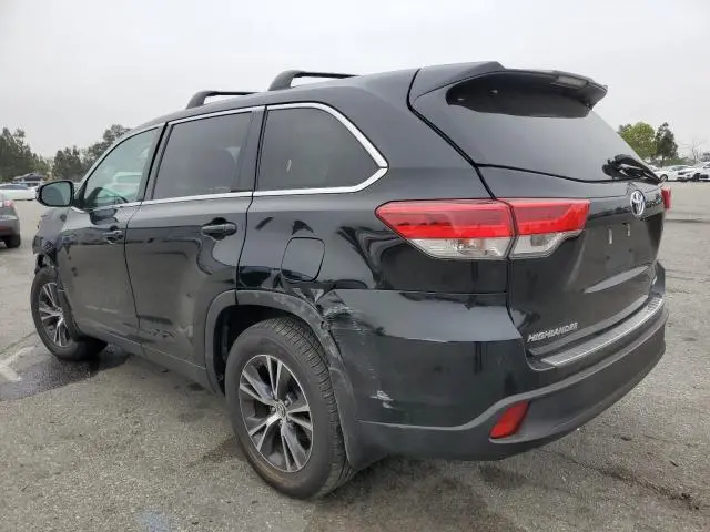 2019 TOYOTA HIGHLANDER LE  