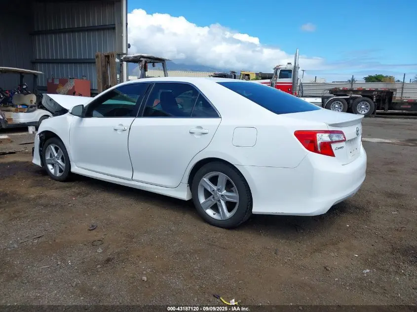 2014 TOYOTA CAMRY SE/SE SPORT
