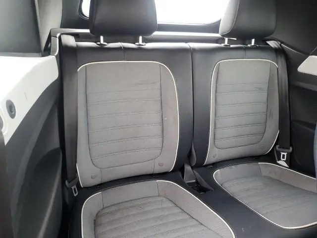 2016 VOLKSWAGEN BEETLE S/SE  