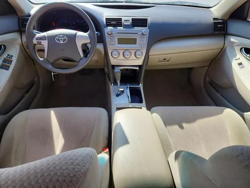 2011 TOYOTA CAMRY LE  
