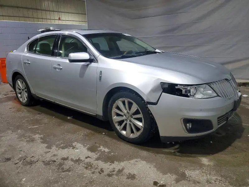 2010 LINCOLN MKS   