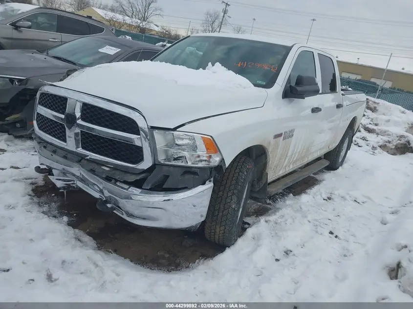 2018 RAM 1500 TRADESMAN  4X4 6'4 BOX