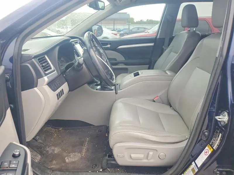 2015 TOYOTA HIGHLANDER XLE  