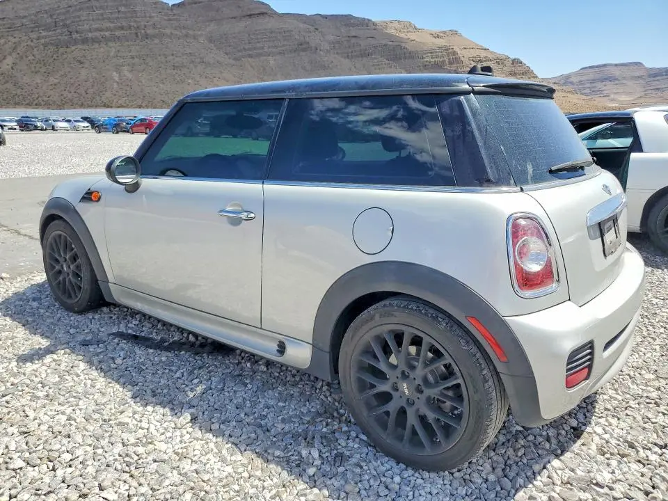 2012 MINI COOPER   
