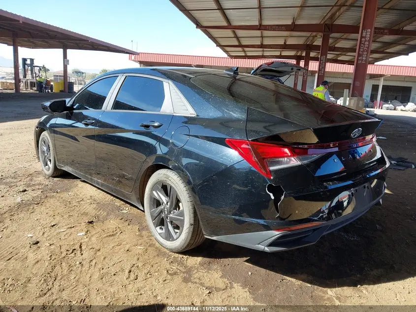 2022 HYUNDAI ELANTRA SEL