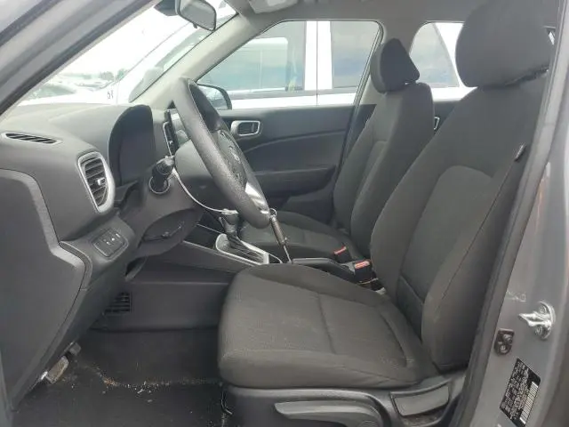 2022 HYUNDAI VENUE SE  