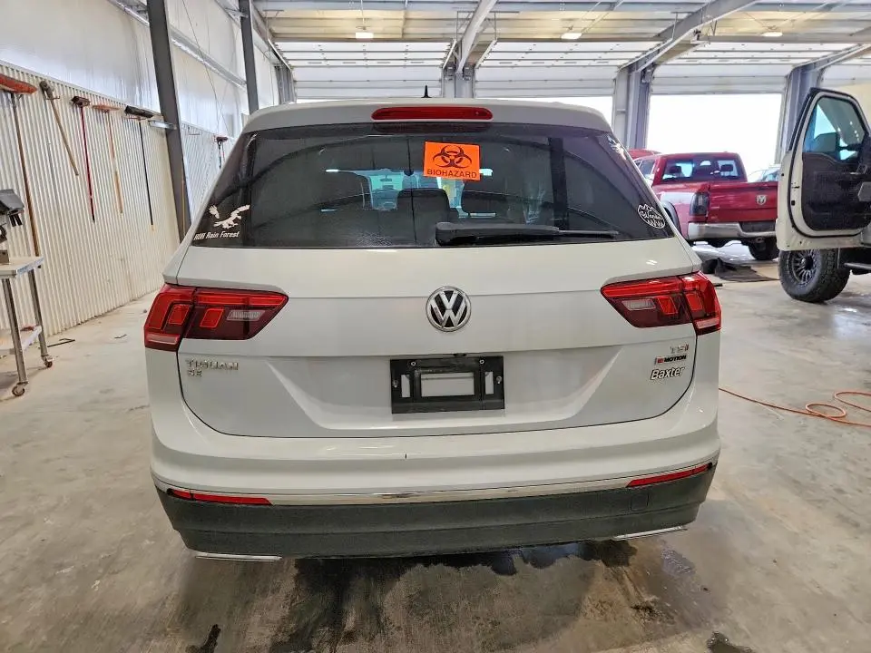 2018 VOLKSWAGEN TIGUAN SE  