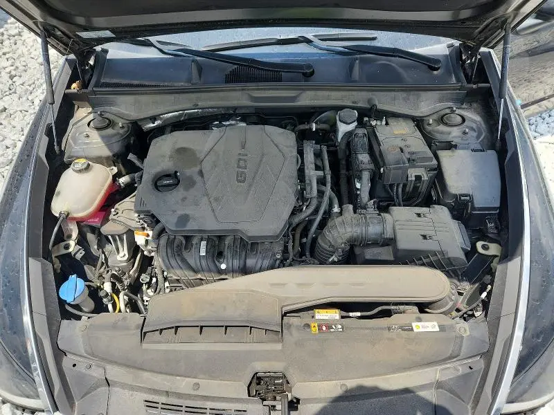 2023 HYUNDAI SONATA SE  