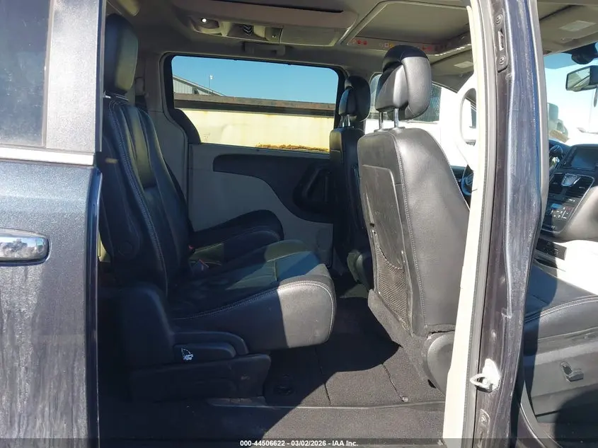 2014 CHRYSLER TOWN & COUNTRY TOURING-L