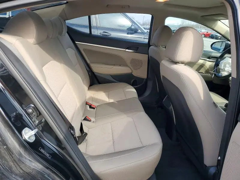 2019 HYUNDAI ELANTRA SEL  