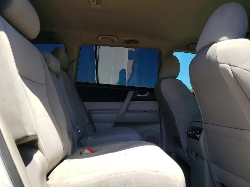 2013 TOYOTA HIGHLANDER BASE  