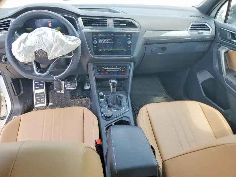 2022 VOLKSWAGEN TIGUAN SE R-LINE BLACK  