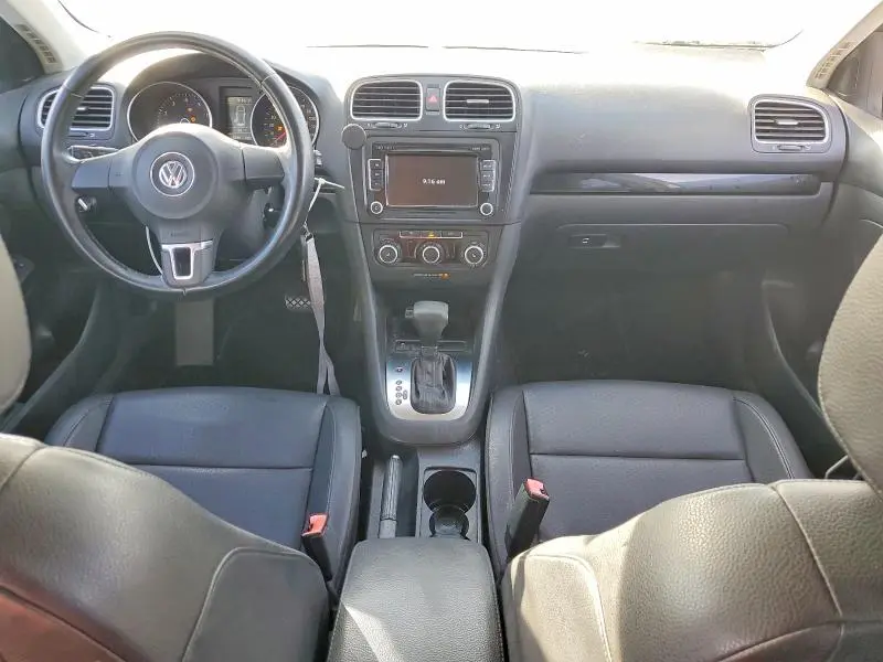 2010 VOLKSWAGEN JETTA SE  