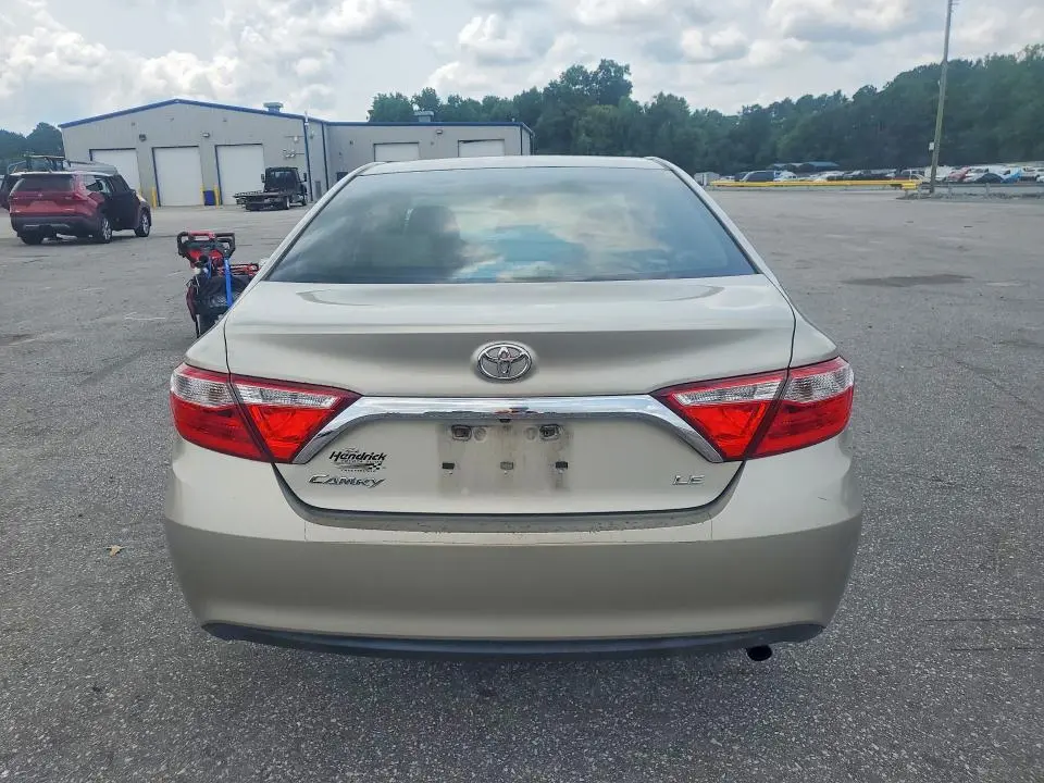 2017 TOYOTA CAMRY LE  