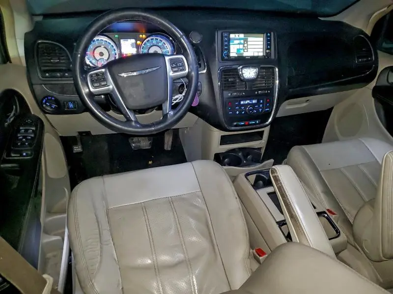 2013 CHRYSLER TOWN & COUNTRY TOURING L  