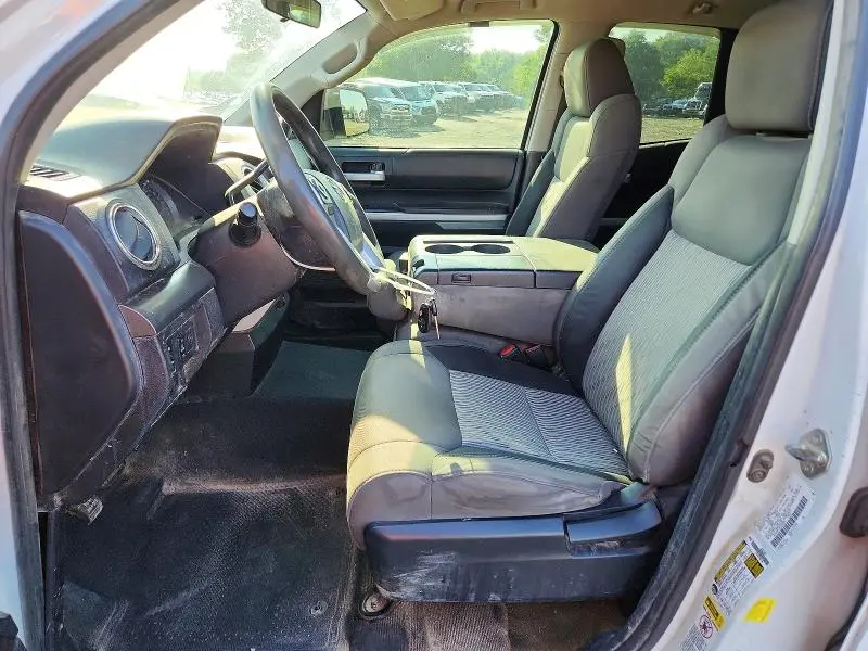 2015 TOYOTA TUNDRA SR5  