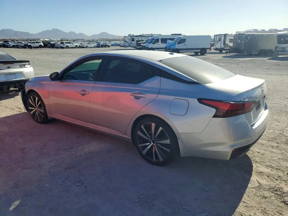 2019 NISSAN ALTIMA SR  