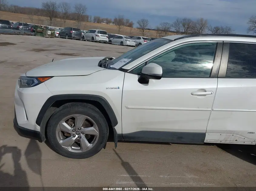 2021 TOYOTA RAV4 HYBRID XLE PREMIUM