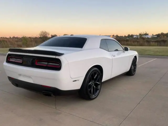 2020 DODGE CHALLENGER SXT  