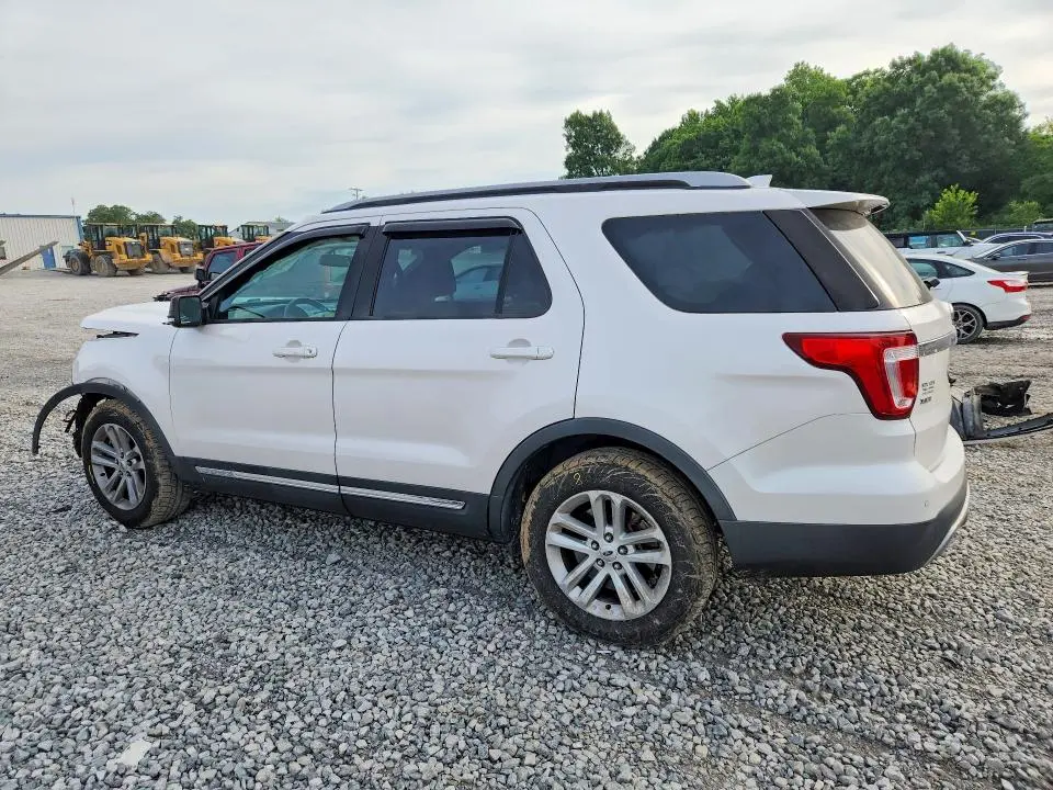 2017 FORD EXPLORER XLT  