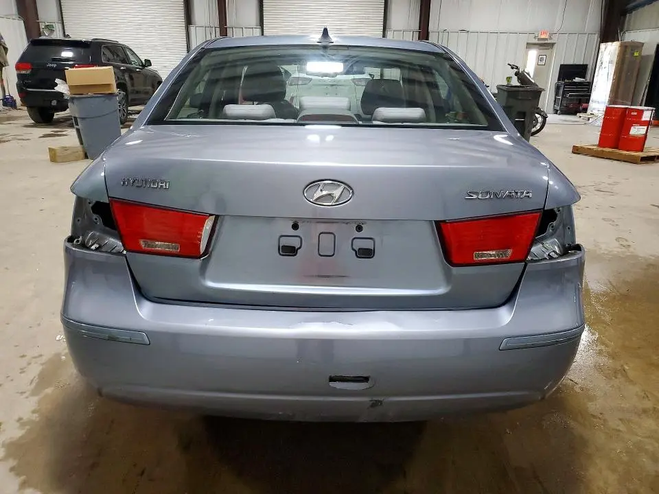 2010 HYUNDAI SONATA GLS  