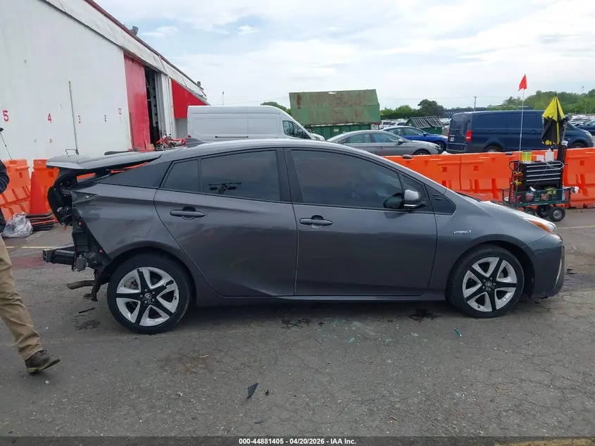 2018 TOYOTA PRIUS FOUR TOURING