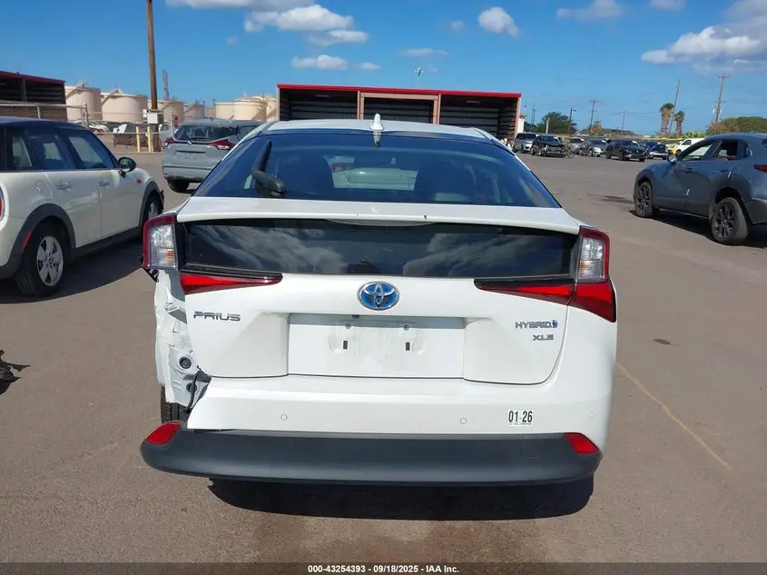 2022 TOYOTA PRIUS XLE