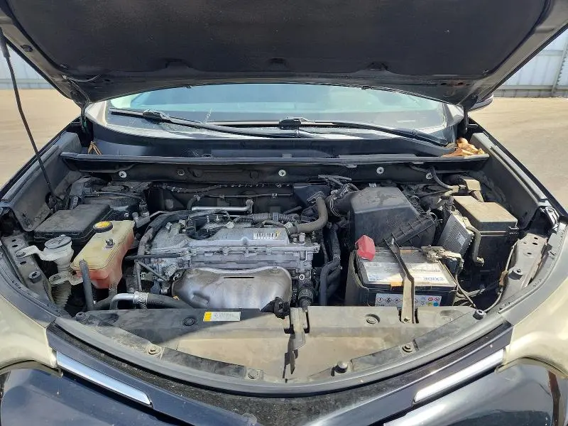 2018 TOYOTA RAV4 XLE  