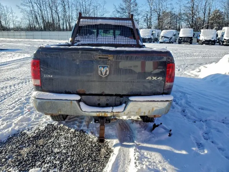 2013 RAM 2500 SLT  