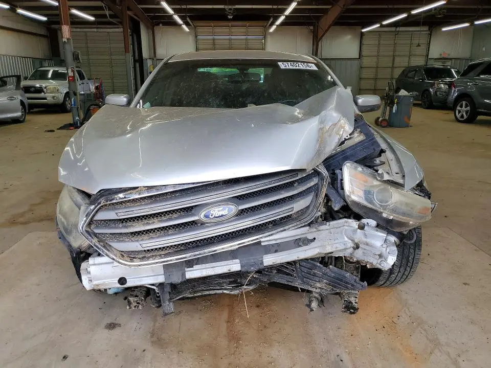 2013 FORD TAURUS SEL  