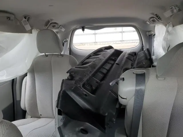 2012 TOYOTA SIENNA LE  