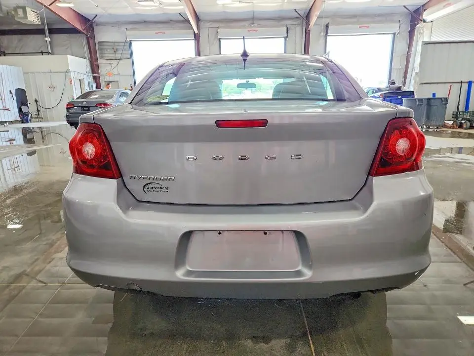 2013 DODGE AVENGER SE  