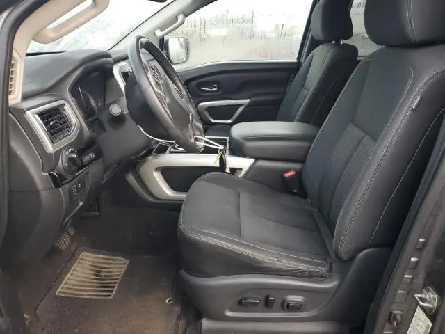 2018 NISSAN TITAN SV  