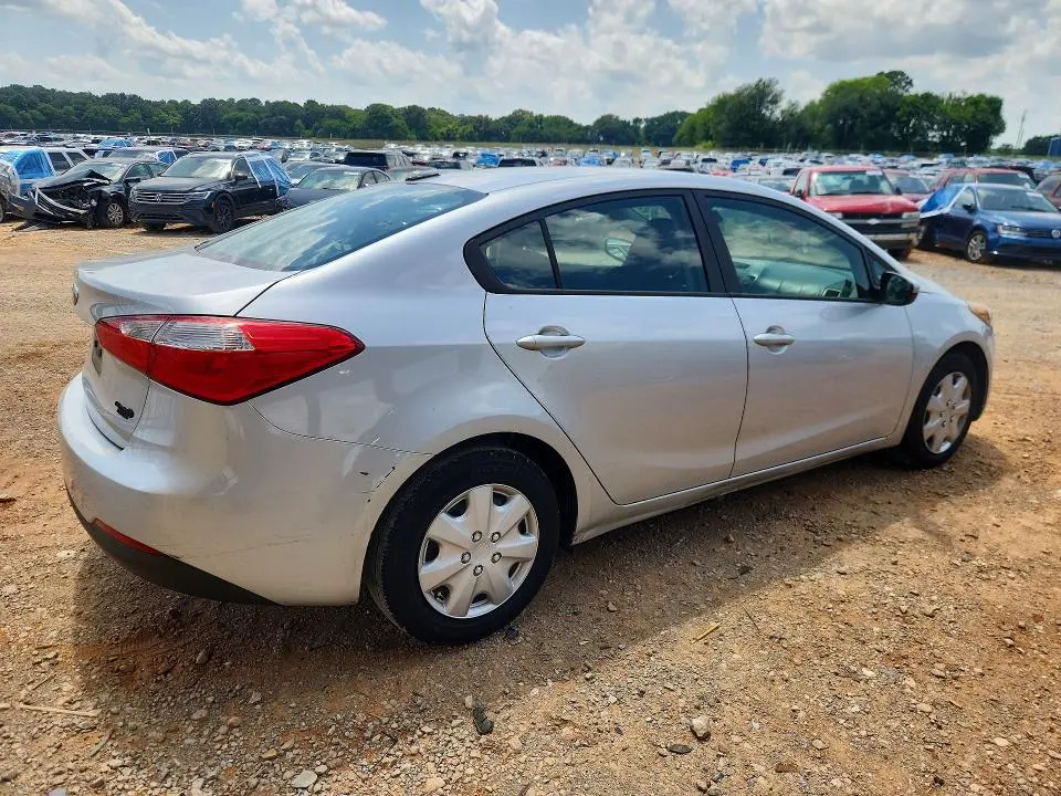 2016 KIA FORTE LX  