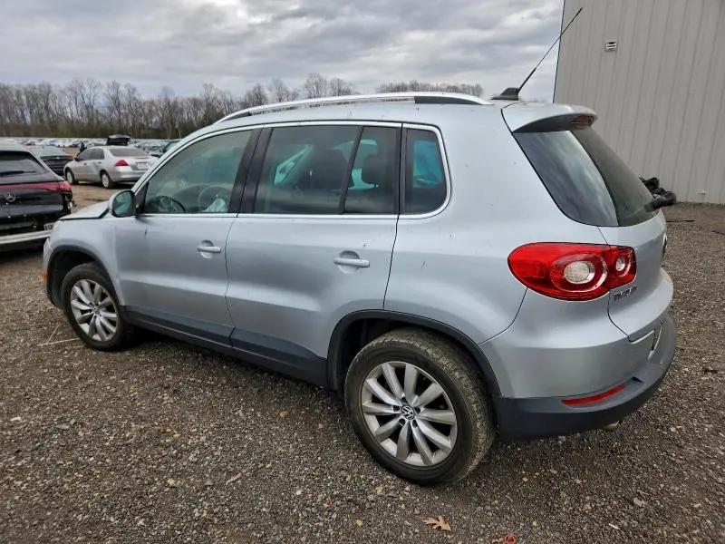 2011 VOLKSWAGEN TIGUAN S  