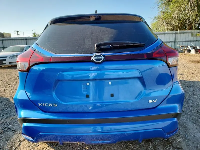 2024 NISSAN KICKS SV  