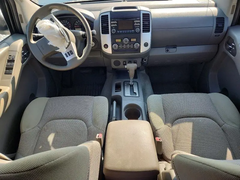 2013 NISSAN FRONTIER S  
