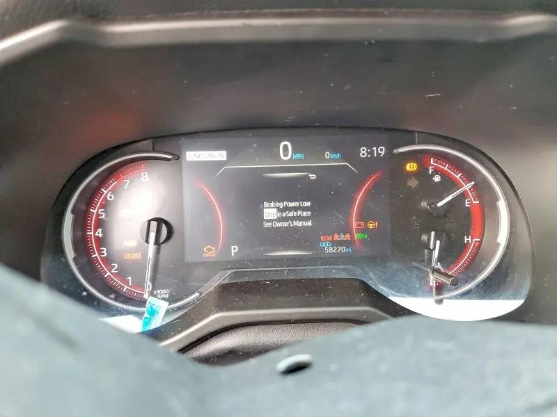 2023 TOYOTA RAV4 XLE  