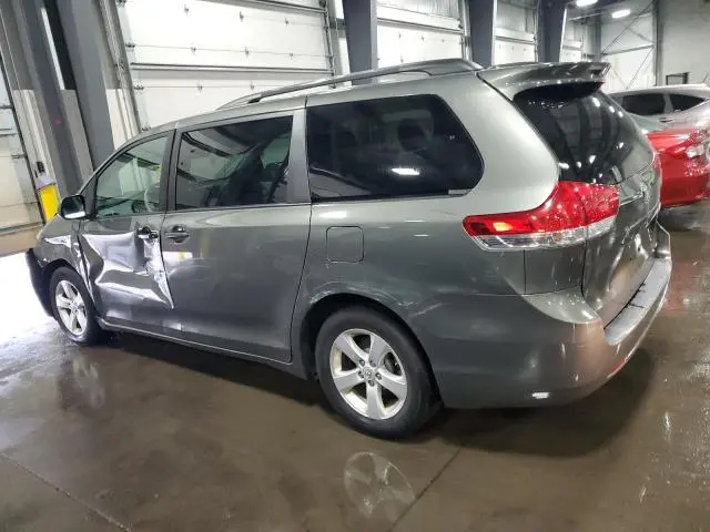 2011 TOYOTA SIENNA LE  
