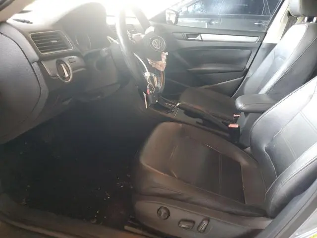 2015 VOLKSWAGEN PASSAT S  